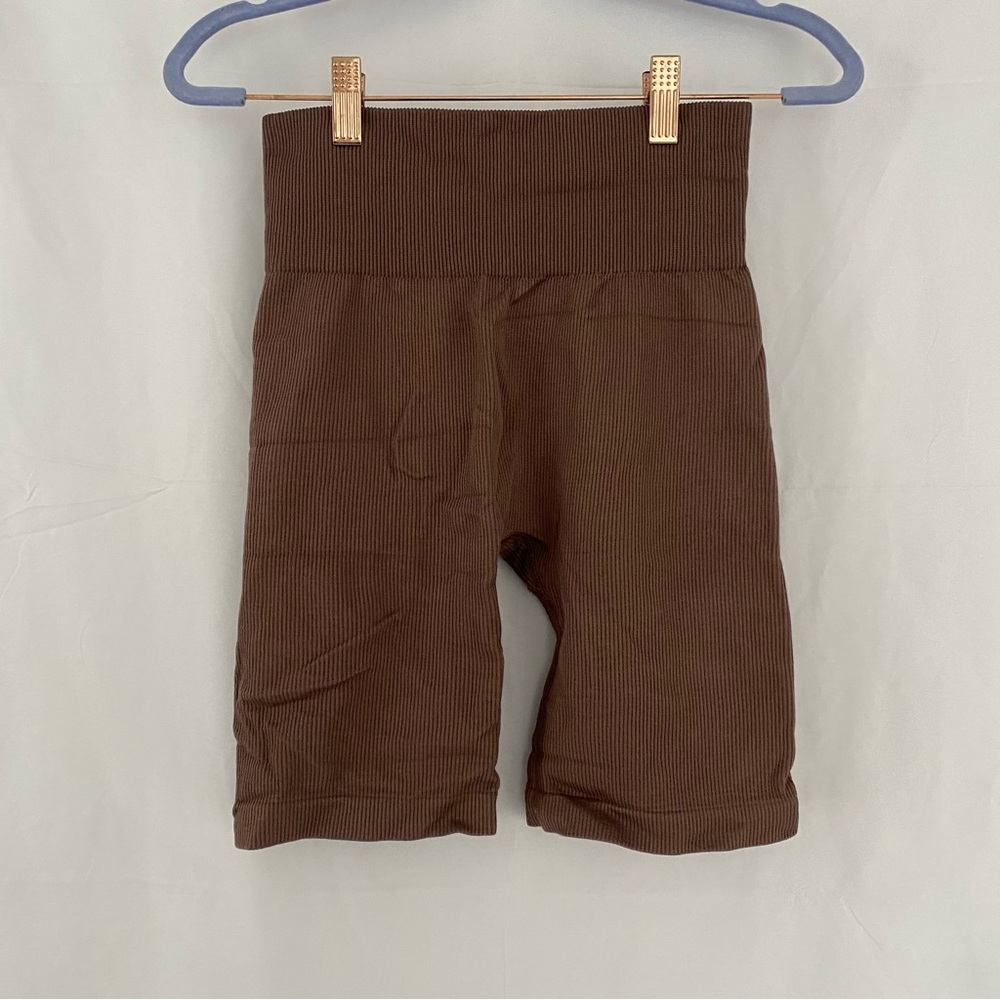 90 Degree by Reflex Brown Compression Shorts, Size S - Item 0216